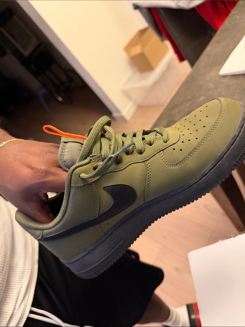 Olive Green Low-Top Sneakers - Men's Fashion Trainer Nike Air Force Ones